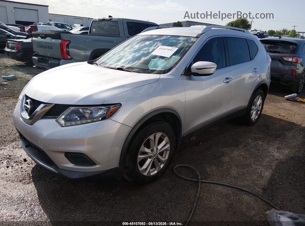 KNMAT2MT0GP733064 2016 NISSAN ROGUE Silver Przód lewy