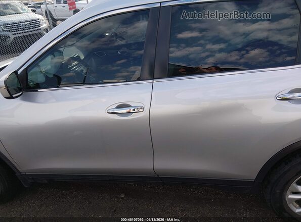 KNMAT2MT0GP733064 2016 NISSAN ROGUE Silver Widok wnętrza 360 stopni