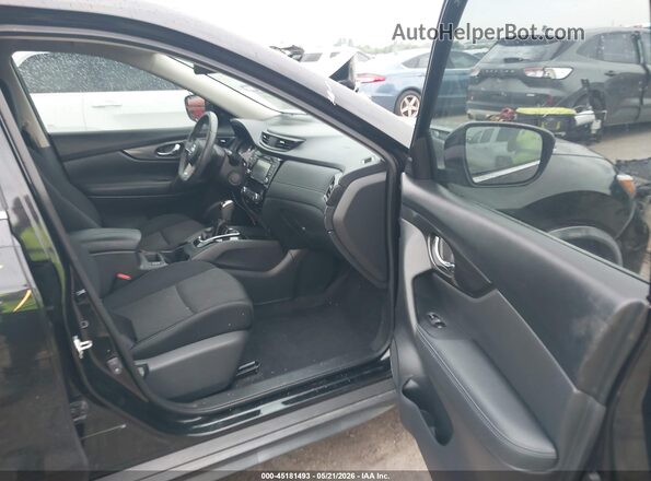 KNMAT2MT0HP606784 2017 NISSAN ROGUE Черный Вид салона спереди