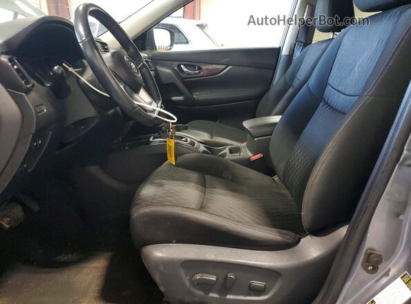 KNMAT2MT1JP504917 2018 NISSAN ROGUE Gray Вид салону спереду
