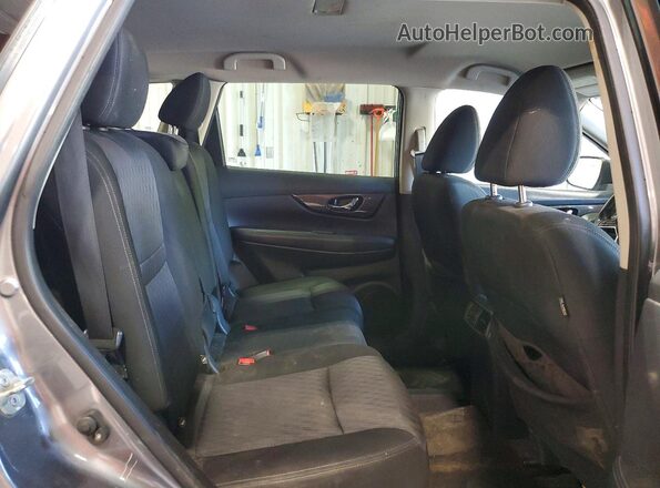 KNMAT2MT1JP504917 2018 NISSAN ROGUE Gray Вид задньої частини салону
