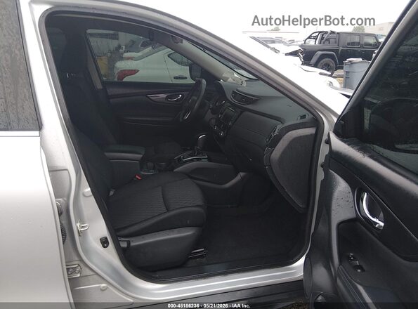 KNMAT2MT1LP503348 2020 NISSAN ROGUE Silver Widok wnętrza z przodu