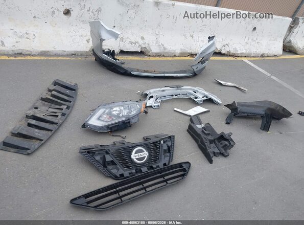 KNMAT2MT3JP540608 2018 NISSAN ROGUE Silver 