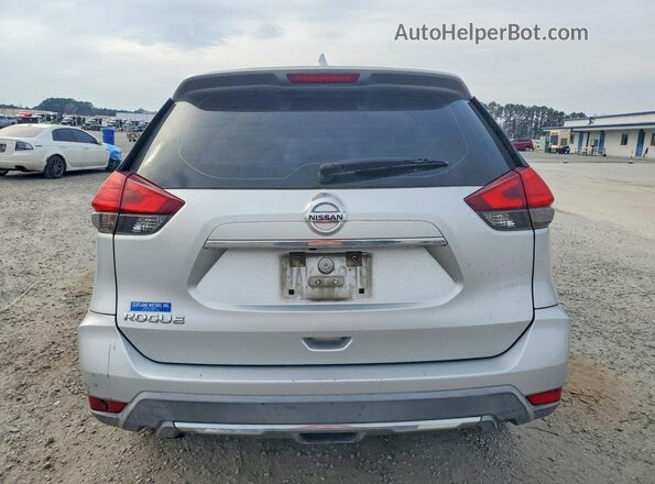 KNMAT2MT4HP566340 2017 NISSAN ROGUE Silver Rear view