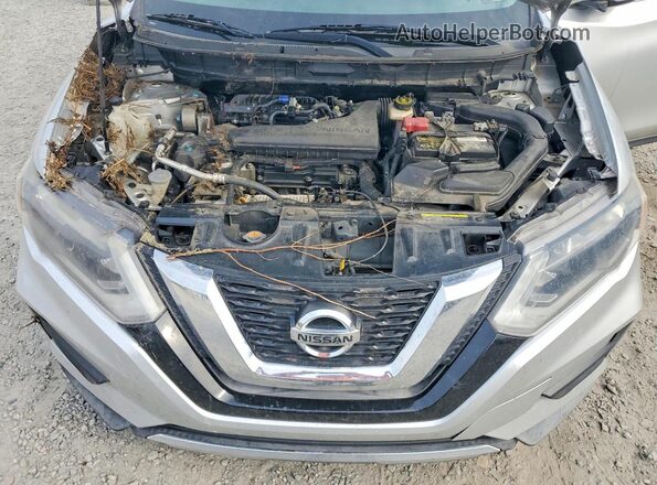 KNMAT2MT4HP566340 2017 NISSAN ROGUE Silver Engine compartment view