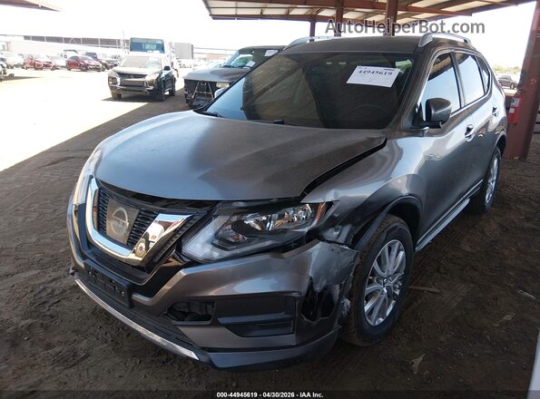 KNMAT2MT4HP587012 2017 NISSAN ROGUE Серый Вид спереди
