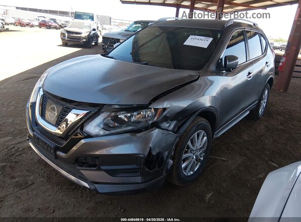 KNMAT2MT4HP587012 2017 NISSAN ROGUE Серый Передняя левая четверть