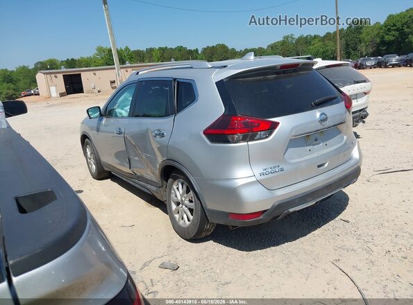 KNMAT2MT4JP563623 2018 NISSAN ROGUE Silver Widok wnętrza 360 stopni