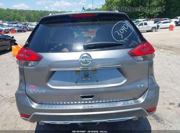 KNMAT2MT5HP549126 2017 NISSAN ROGUE Gray 