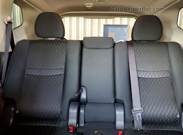 KNMAT2MT5JP529478 2018 NISSAN ROGUE Серебряный 