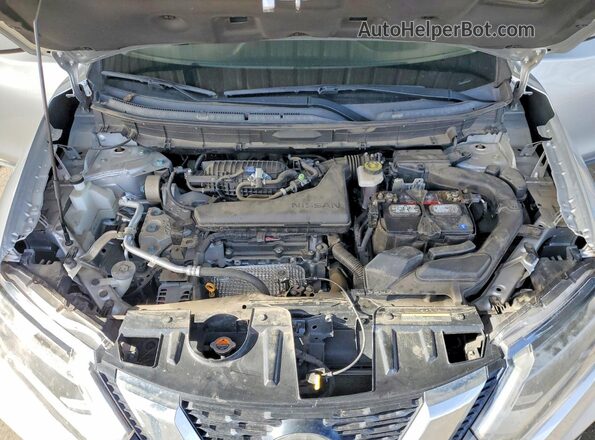 KNMAT2MT5JP529478 2018 NISSAN ROGUE Серебряный 