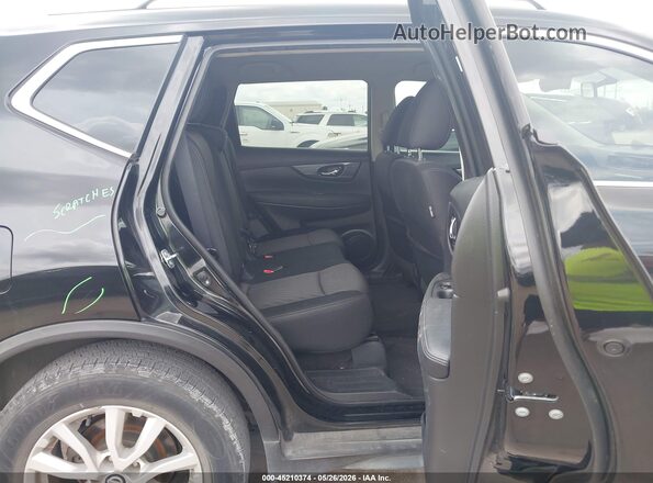 KNMAT2MT5JP621349 2018 NISSAN ROGUE Black VIN კოდის სტიკერის ხედი