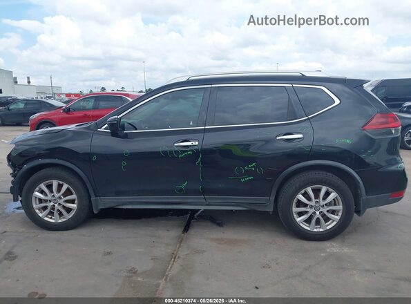 KNMAT2MT5JP621349 2018 NISSAN ROGUE Black 