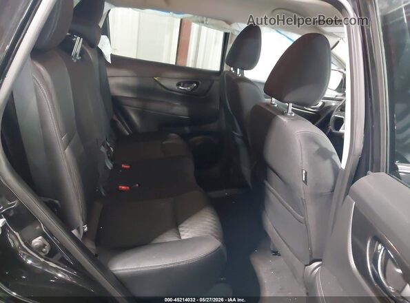 KNMAT2MT6HP564976 2017 NISSAN ROGUE Black 
