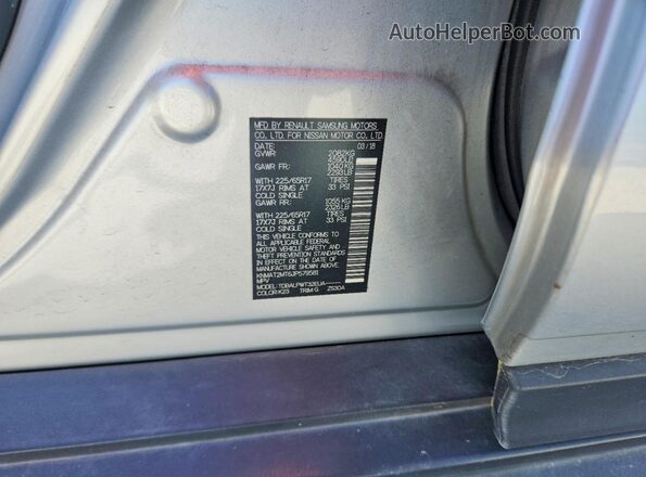 KNMAT2MT6JP579581 2018 NISSAN ROGUE Silver 