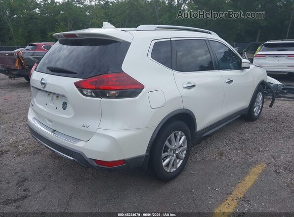 KNMAT2MT6JP606424 2018 NISSAN ROGUE White Rear right