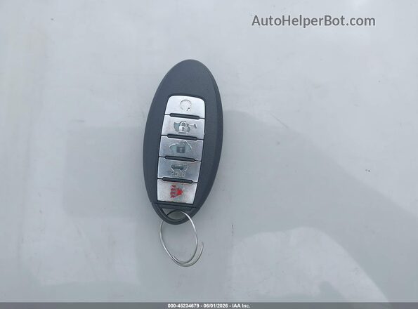 KNMAT2MT6JP606424 2018 NISSAN ROGUE White Dashboard view