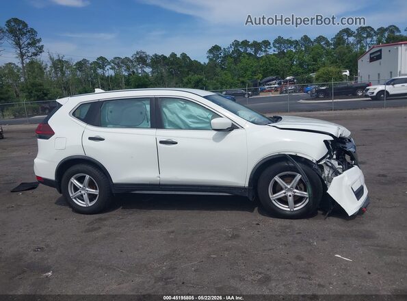 KNMAT2MT6JP608979 2018 NISSAN ROGUE White 