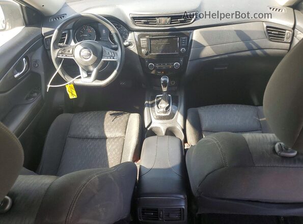 KNMAT2MT9JP589103 2018 NISSAN ROGUE Silver 