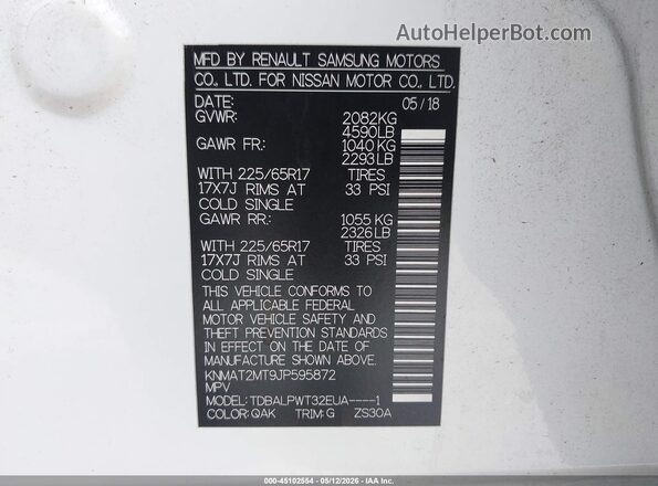 KNMAT2MT9JP595872 2018 NISSAN ROGUE White Vista del compartimento del motor