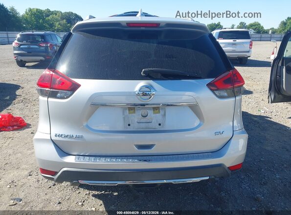KNMAT2MTXJP586050 2018 NISSAN ROGUE Silver 