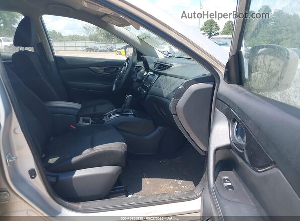 KNMAT2MTXKP560808 2019 NISSAN ROGUE Silver Front interior view