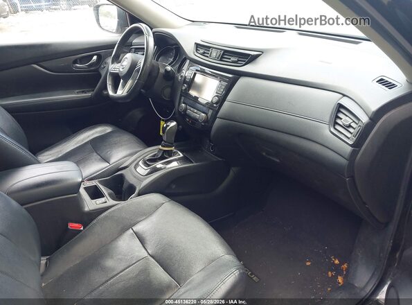 KNMAT2MV1HP590483 2017 NISSAN ROGUE Черный 