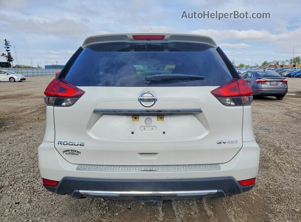 KNMAT2MV1JP540527 2018 NISSAN ROGUE Белый Вид сзади