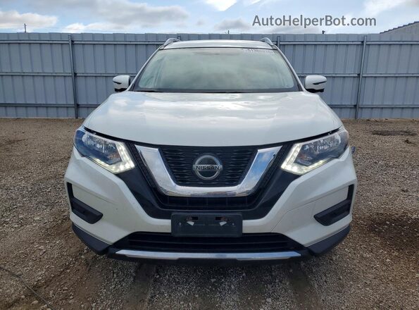 KNMAT2MV1JP540527 2018 NISSAN ROGUE Белый Вид спереди