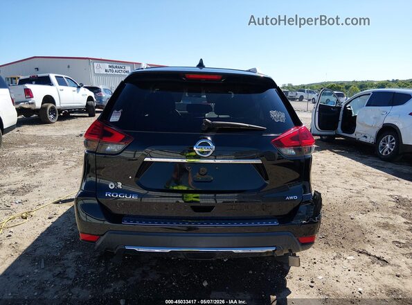 KNMAT2MV1JP560812 2018 NISSAN ROGUE Black 