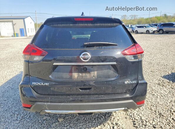 KNMAT2MV2JP593396 2018 NISSAN ROGUE Black Հետևի տեսք