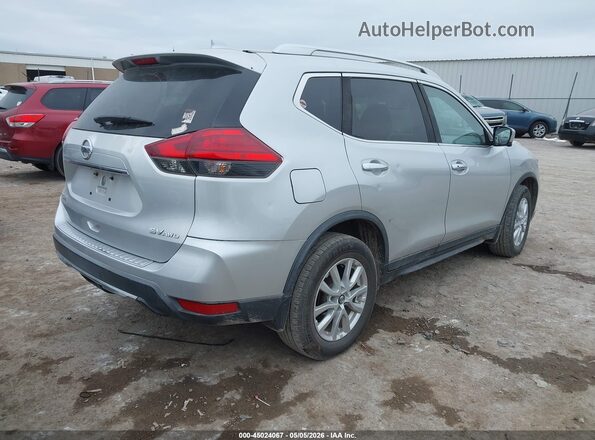 KNMAT2MV3HP613259 2017 NISSAN ROGUE Gray Trasero derecho