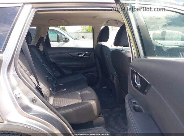 KNMAT2MV3JP577286 2018 NISSAN ROGUE Gray 