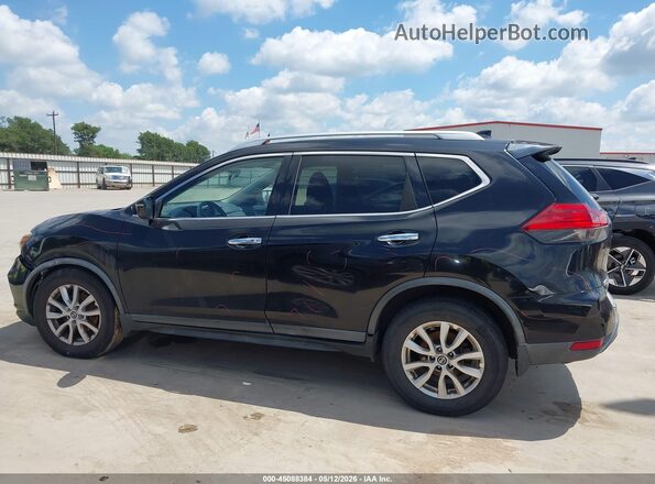 KNMAT2MV4HP619586 2017 NISSAN ROGUE Black 
