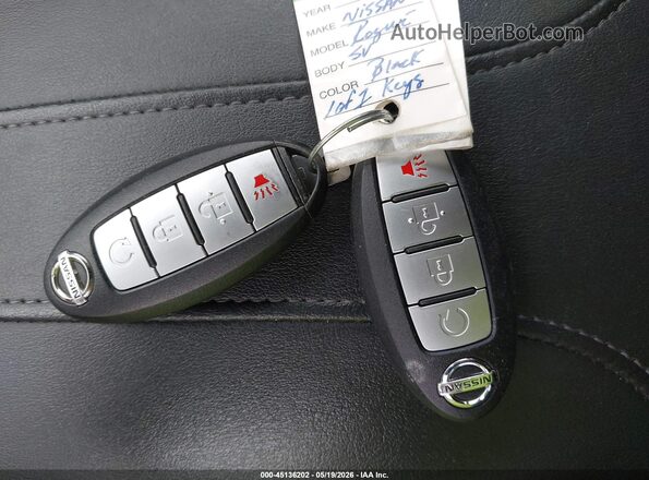 KNMAT2MV5HP598439 2017 NISSAN ROGUE Black Dashboard view
