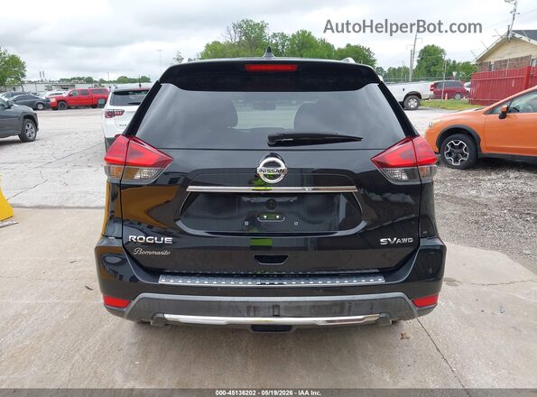 KNMAT2MV5HP598439 2017 NISSAN ROGUE Black 