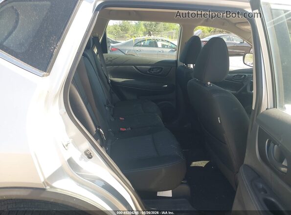 KNMAT2MV5KP560104 2019 NISSAN ROGUE Silver VIN კოდის სტიკერის ხედი