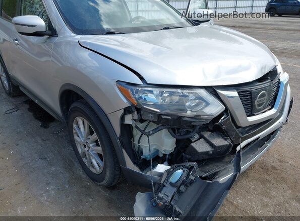 KNMAT2MV6HP601669 2017 NISSAN ROGUE Silver Front view