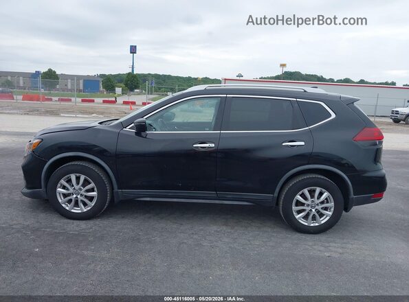 KNMAT2MV6JP616825 2018 NISSAN ROGUE Black 