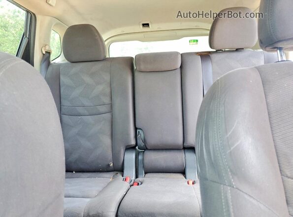 KNMAT2MV7GP673415 2016 NISSAN ROGUE Blue Rear seats view