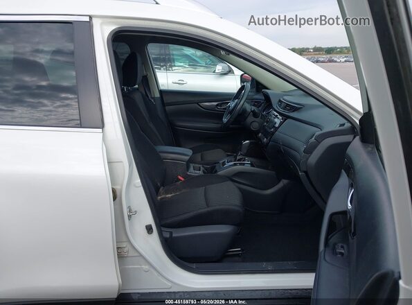 KNMAT2MV7HP605679 2017 NISSAN ROGUE Белый 