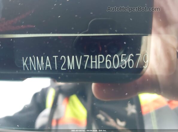 KNMAT2MV7HP605679 2017 NISSAN ROGUE Белый 