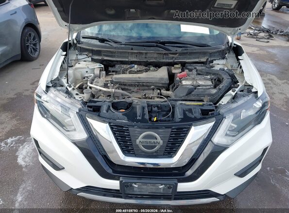KNMAT2MV7HP605679 2017 NISSAN ROGUE Белый 