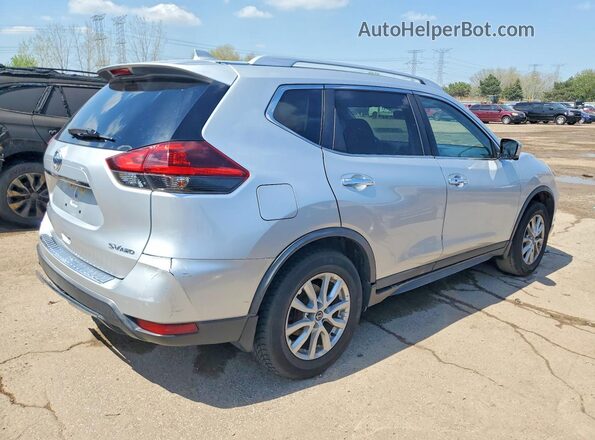 KNMAT2MV7JP578747 2018 NISSAN ROGUE Серебряный 