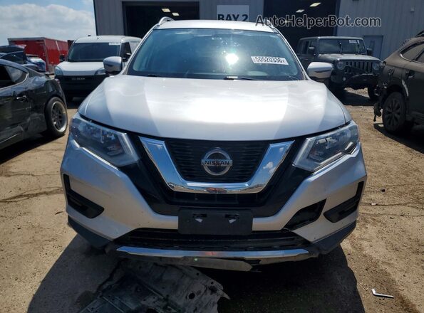 KNMAT2MV7JP578747 2018 NISSAN ROGUE Серебряный 