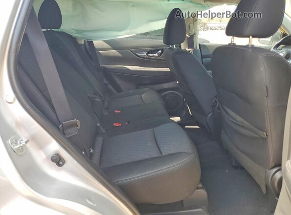 KNMAT2MV7JP578747 2018 NISSAN ROGUE Серебряный 