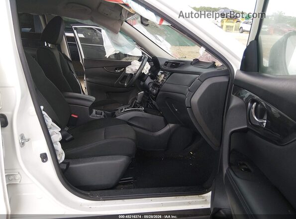 KNMAT2MV8HP503534 2017 NISSAN ROGUE White Вид салону спереду