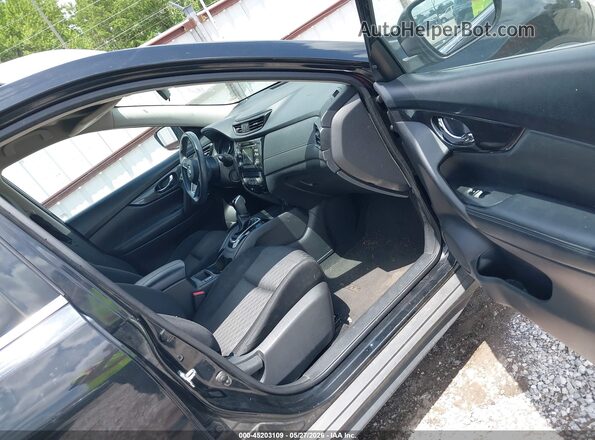 KNMAT2MV8HP557612 2017 NISSAN ROGUE Черный 