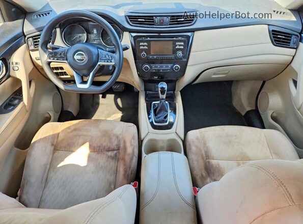 KNMAT2MV9HP601570 2017 NISSAN ROGUE Gray Vista del salpicadero