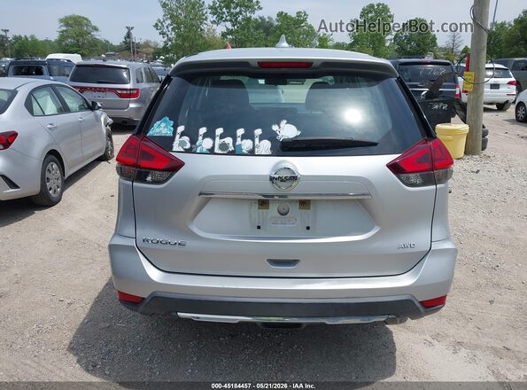 KNMAT2MV9JP550545 2018 NISSAN ROGUE Серебряный 